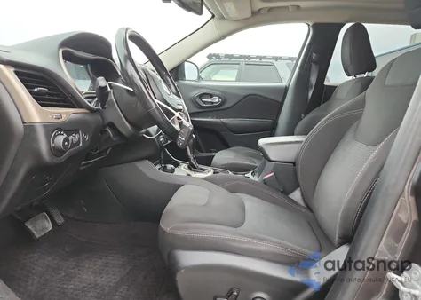 2016 Jeep Cherokee Latitude z USA, uszkodzony, nr VIN 1C4PJMCS9GW219000